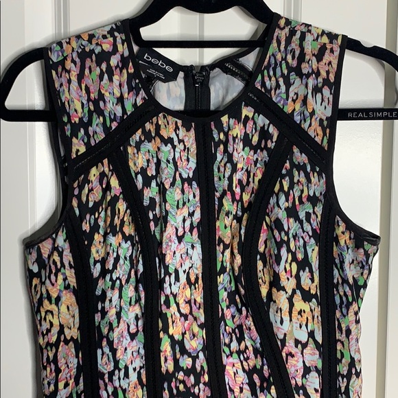 BRAND NEW LEOPARD BEBE DRESS - Picture 2 of 5